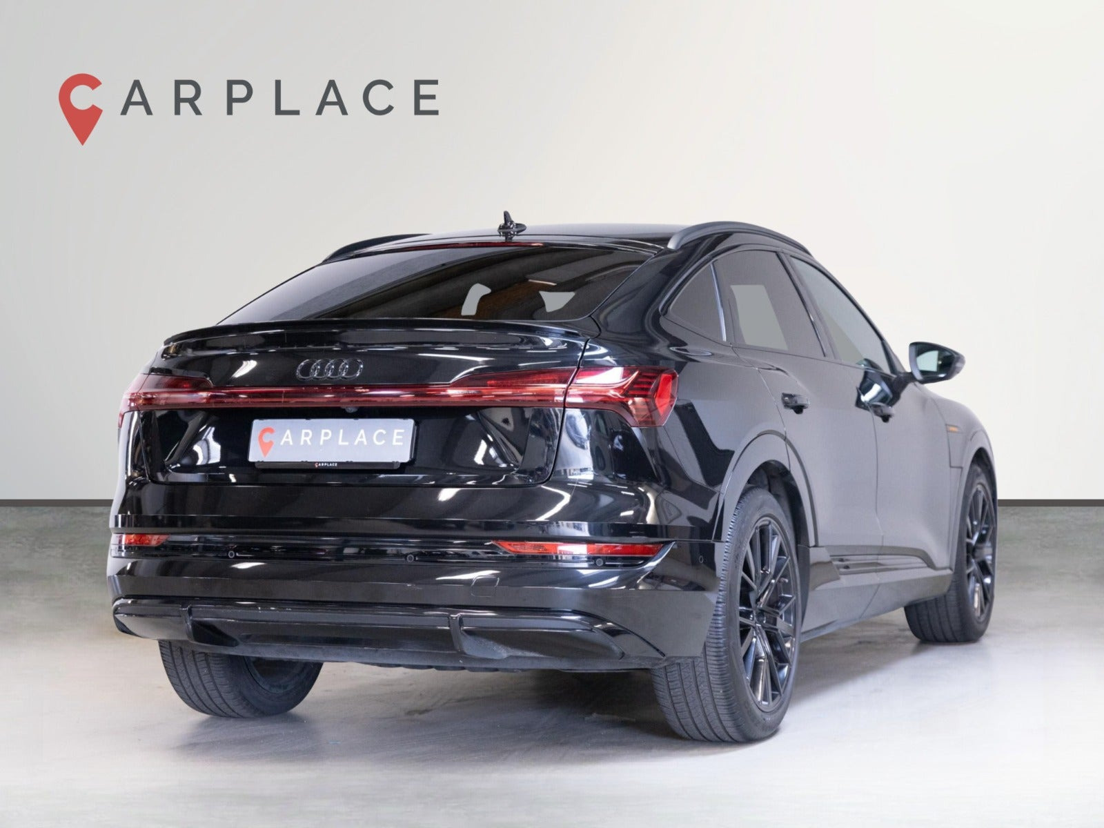 Sort Audi e-tron fra 2023