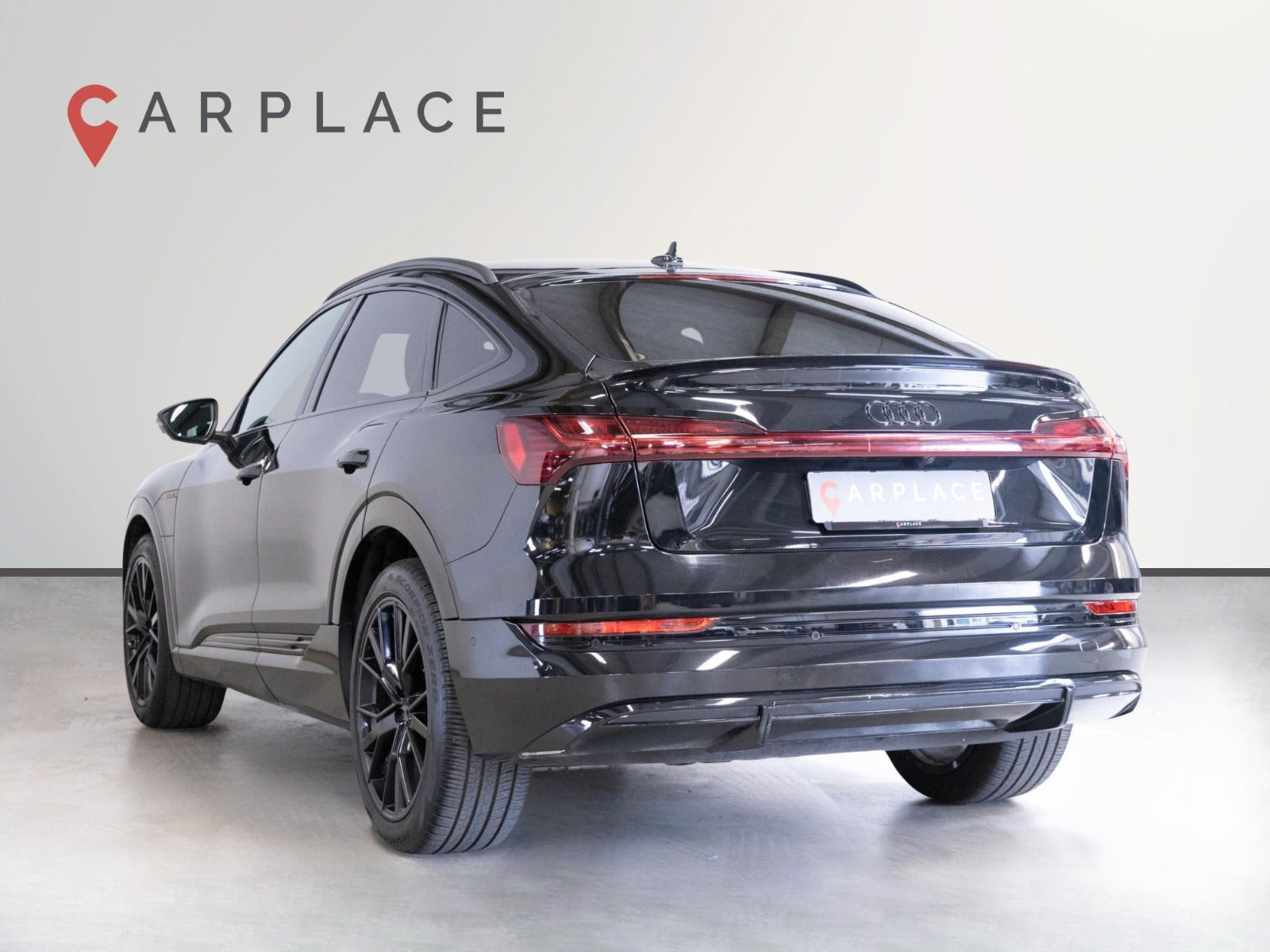 Sort Audi e-tron fra 2023