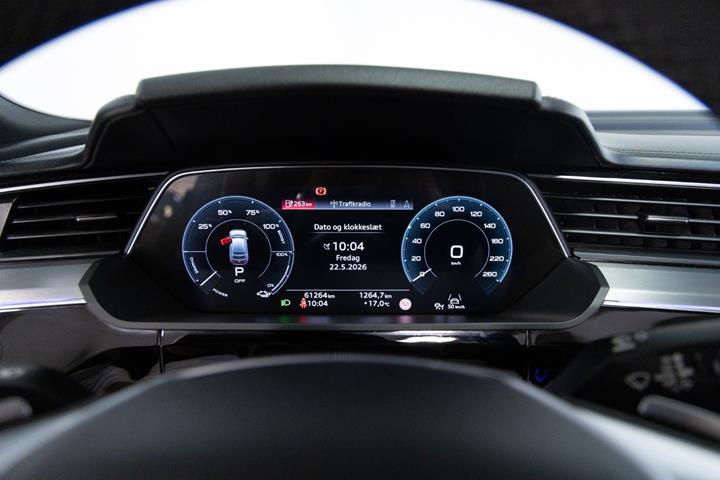 Sort Audi e-tron fra 2023