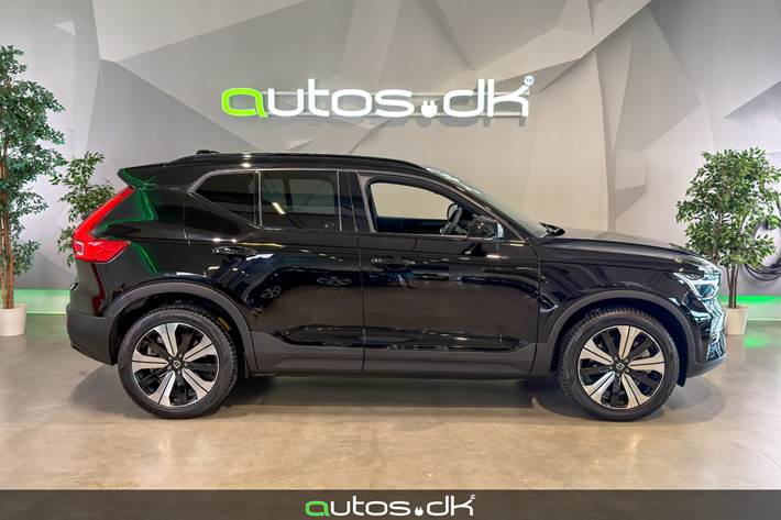 Sort Volvo XC40 fra 2023