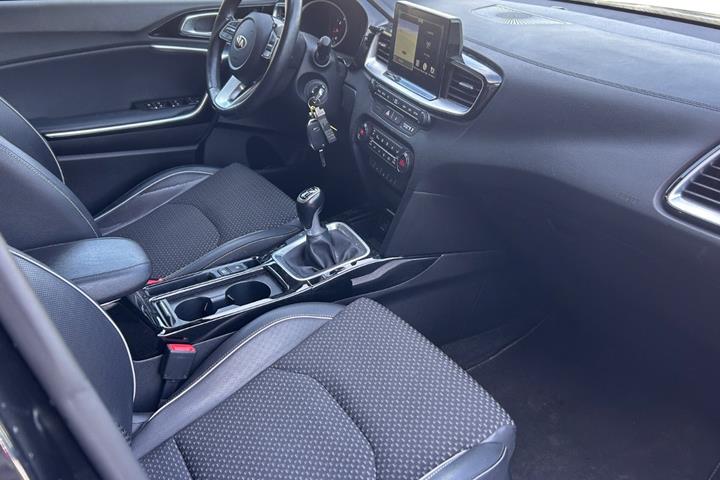 Sort Kia Ceed fra 2019