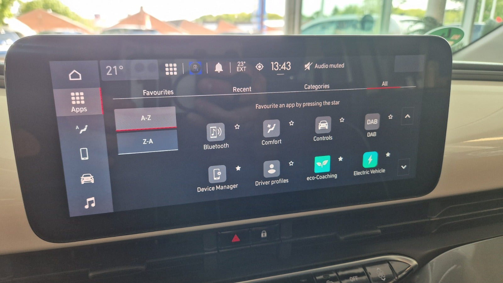 Hvid Fiat 500e fra 2023