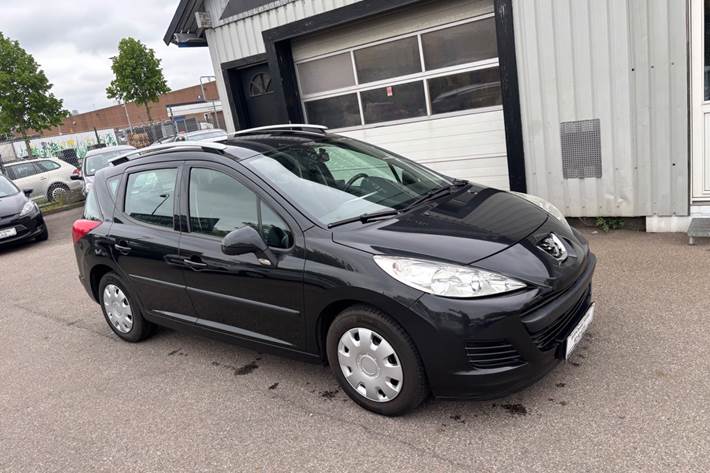 Sort Peugeot 207 fra 2010