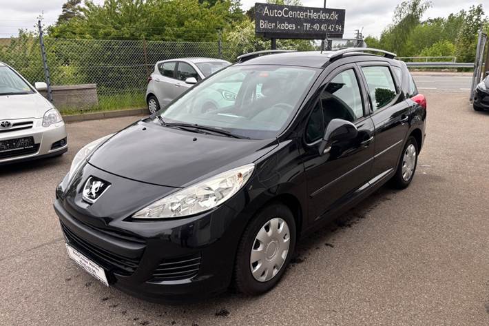 Sort Peugeot 207 fra 2010