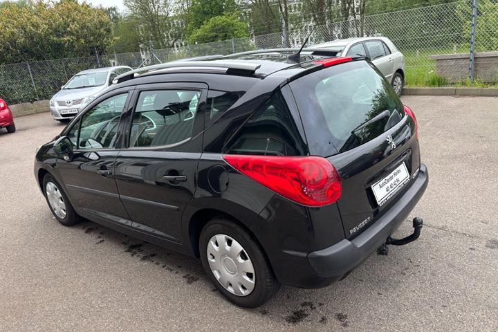 Sort Peugeot 207 fra 2010