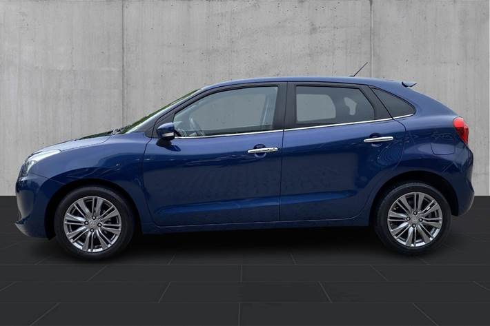 Blå Suzuki Baleno fra 2018