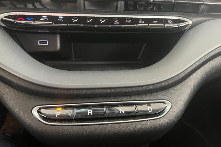 Rød Fiat 500e fra 2023