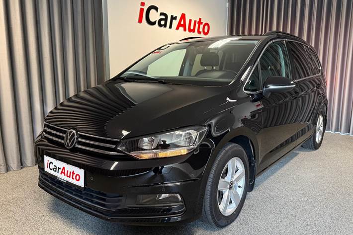 Sort VW Touran fra 2021