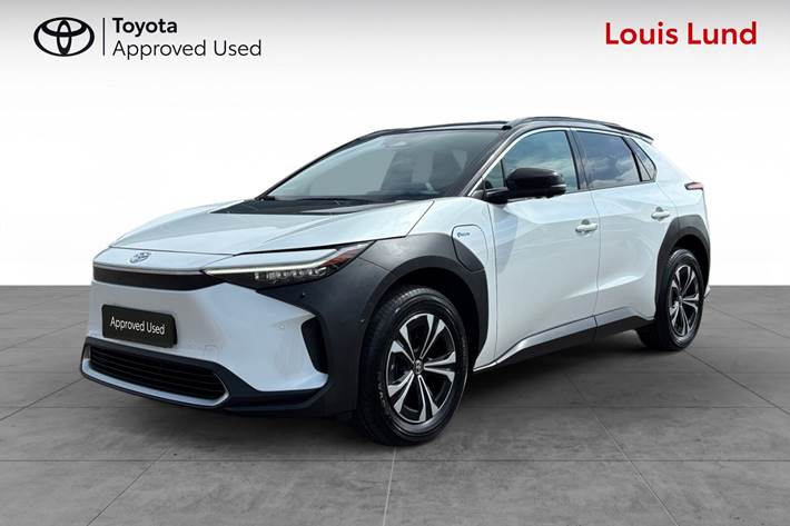 Hvid Toyota BZ4X fra 2025