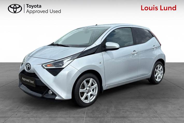 Sølv Toyota Aygo fra 2020