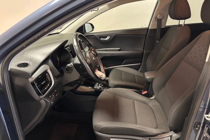 Blå Kia Rio fra 2019