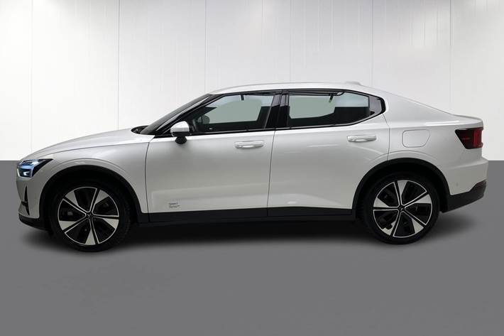 Hvid Polestar 2 fra 2022 set udefra