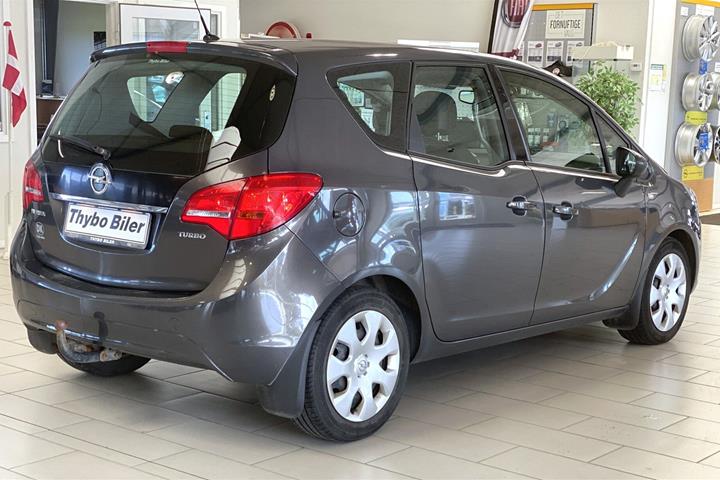 Grå Opel Meriva fra 2014