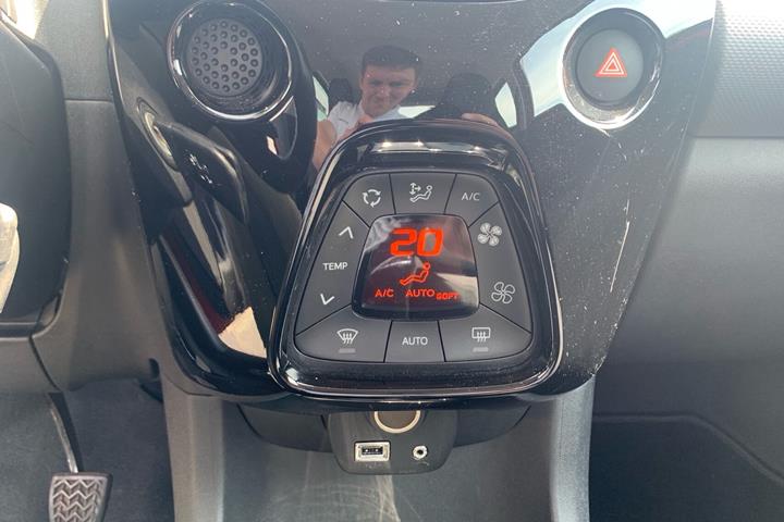 undefined Peugeot 108 fra 2021