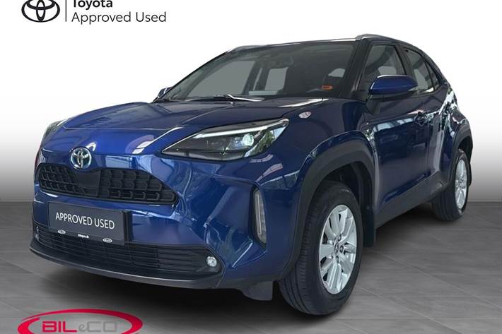Blå Toyota Yaris Cross fra 2022