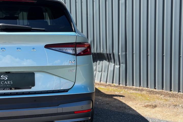 Grøn Skoda Enyaq fra 2022