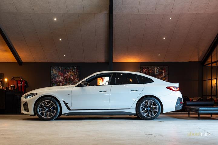 Hvid BMW i4 fra 2024