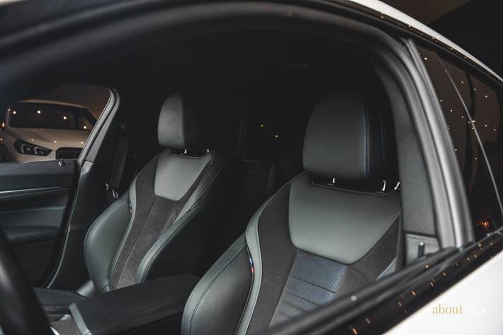 Hvid BMW i4 fra 2024