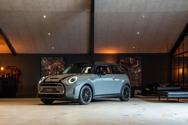 Grå Mini Cooper SE fra 2022