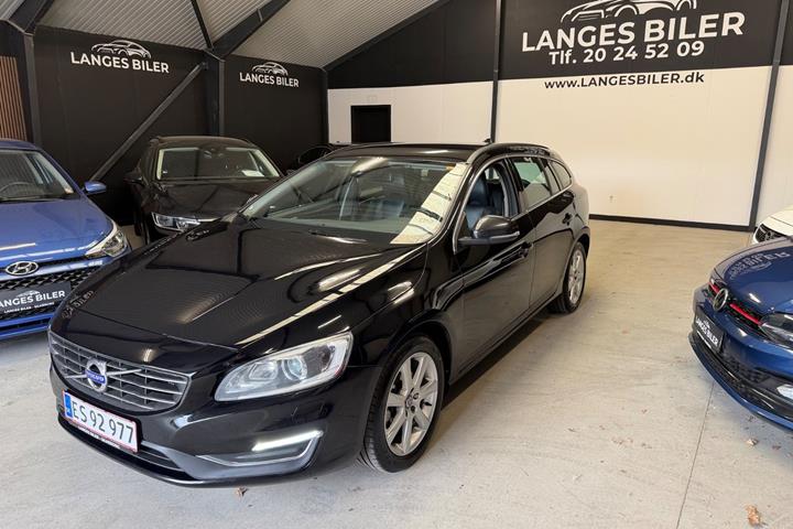 Sort Volvo V60 fra 2016