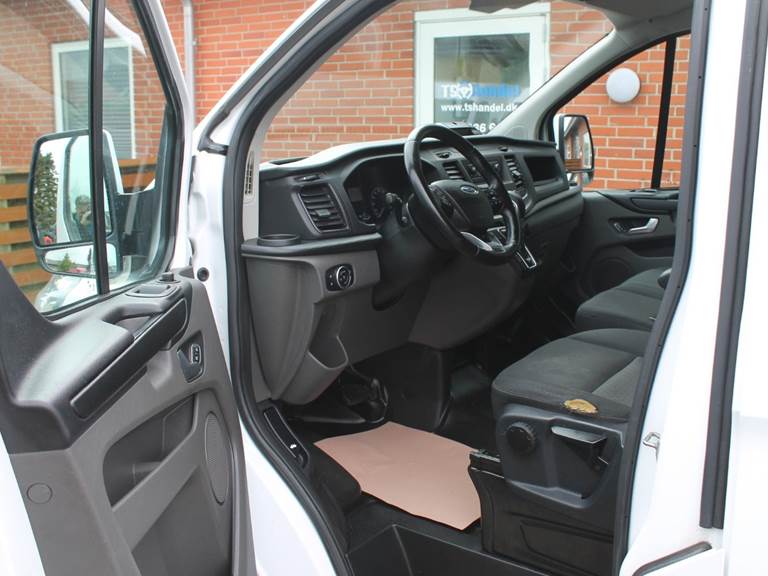 Ford Transit Custom 300 L2 2,0 TDCi 130 Trend aut.