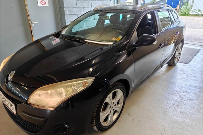 Gul Renault Megane III fra 2010