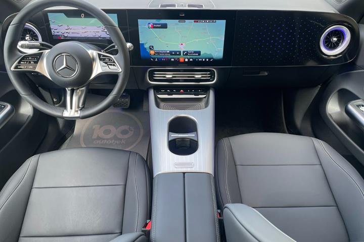 Sort Mercedes CLA250+ fra 2026