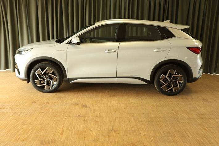Grøn BYD Atto 3 fra 2023