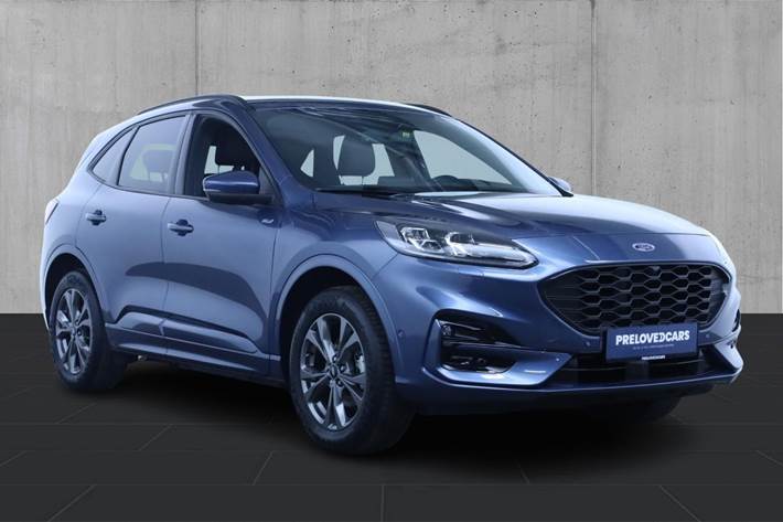 Blå Ford Kuga fra 2023