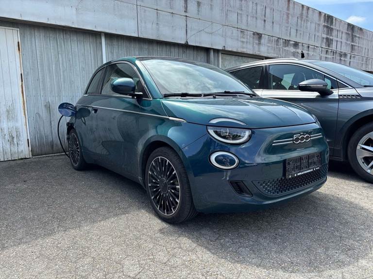 Fiat 500e 42 la Prima Cabrio
