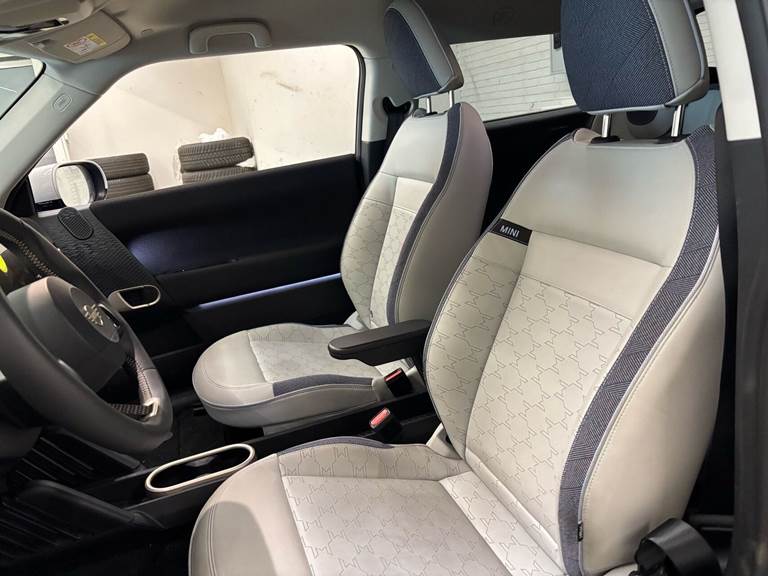 Mini Cooper SE Classic Trim M