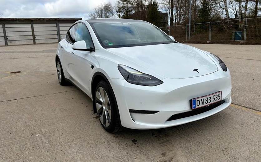 Tesla Model Y Long Range AWD