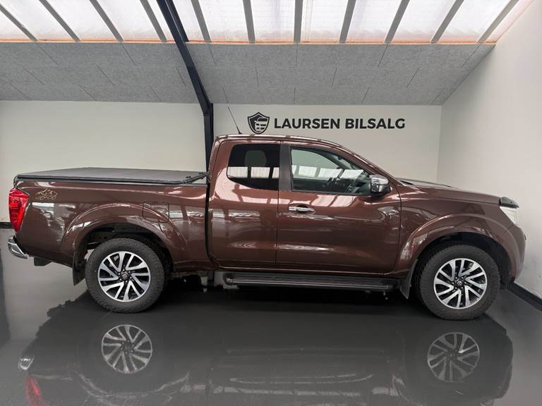 Nissan Navara 2,3 dCi 160 King Cab Visia
