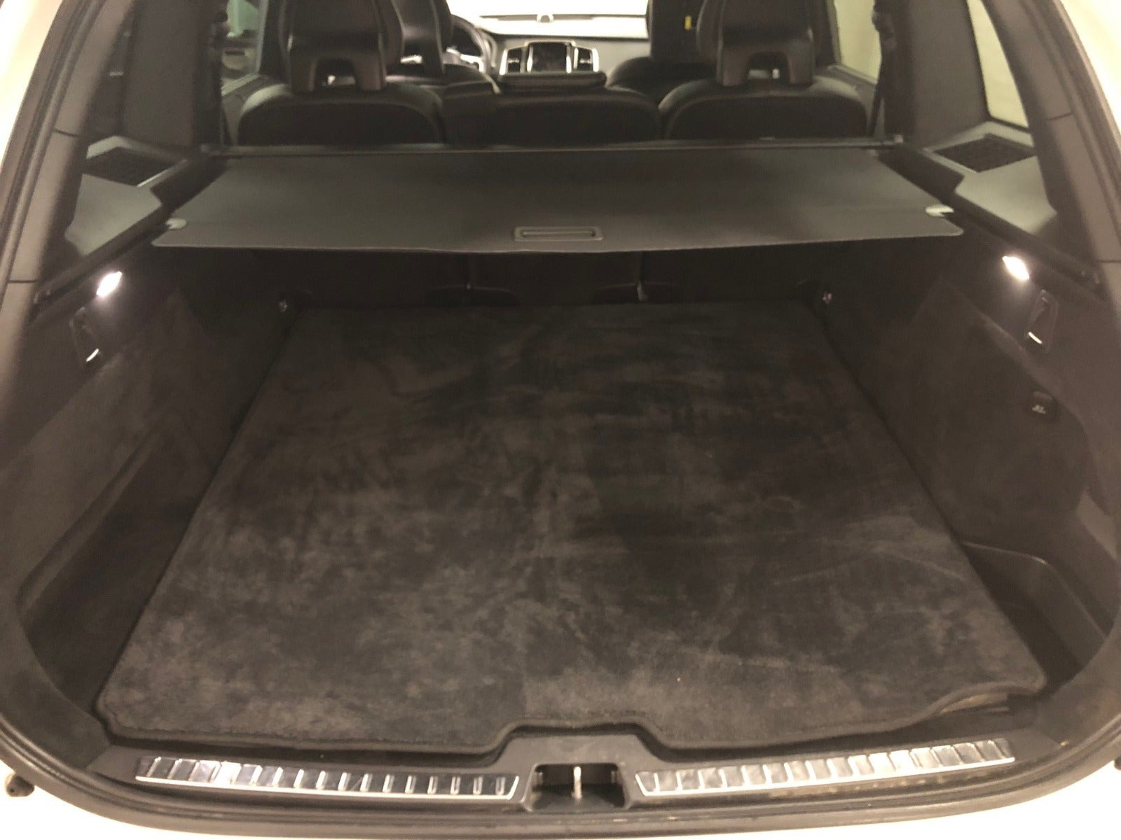 Hvid Volvo XC90 fra 2017