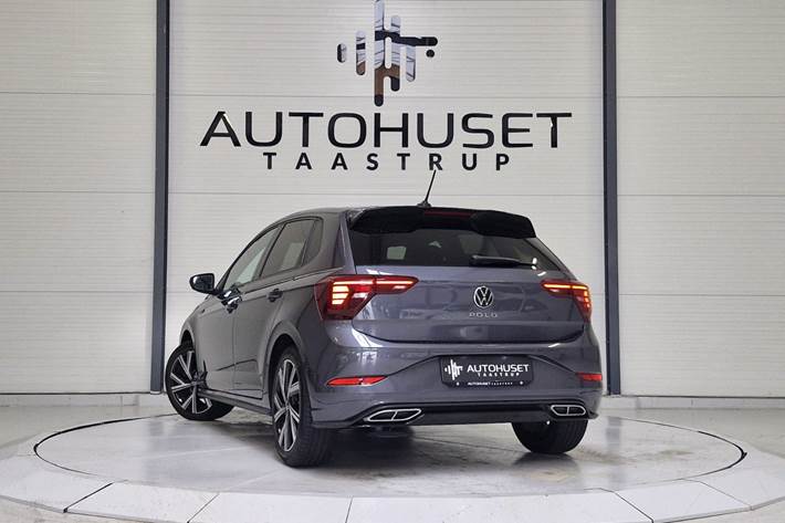 Grå VW Polo fra 2022