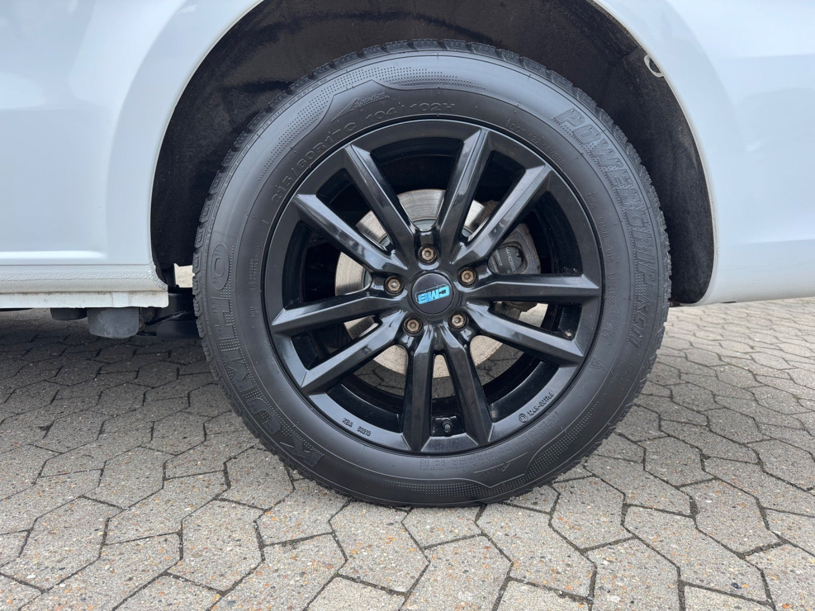 Hvid Mercedes Vito 119 fra 2023