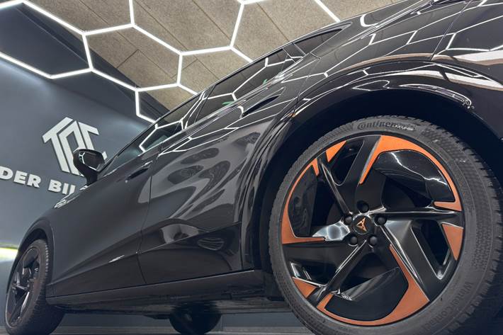Grå Cupra Tavascan fra 2026