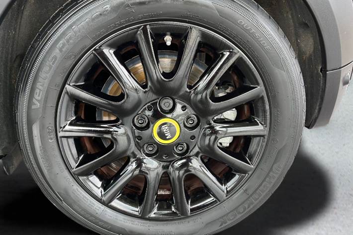 Blå Mini Cooper SE fra 2022
