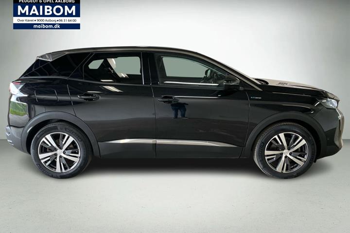 Sort Peugeot 3008 fra 2022