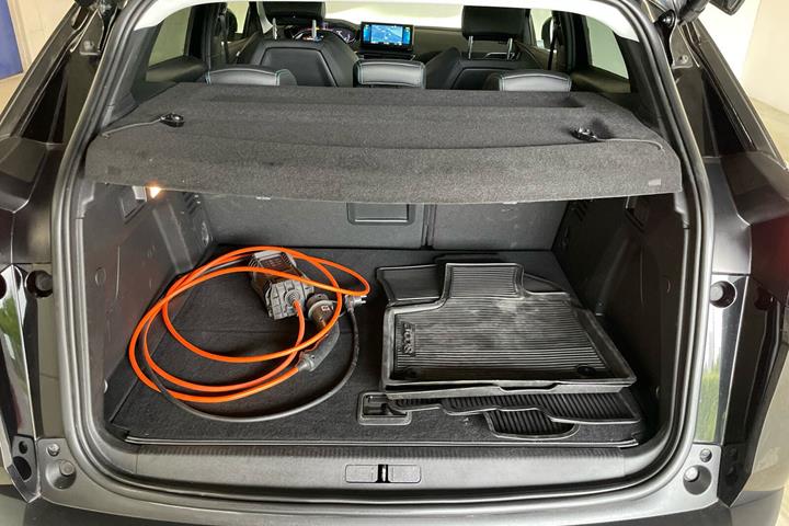 Sort Peugeot 3008 fra 2022