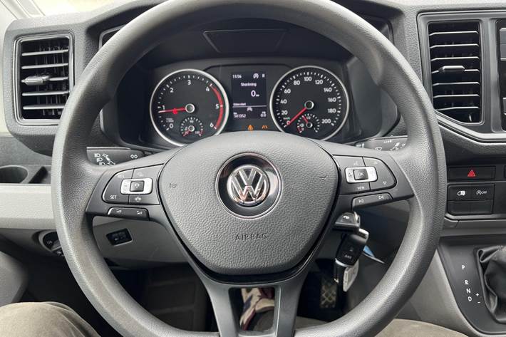 Sort VW Crafter 35 fra 2021