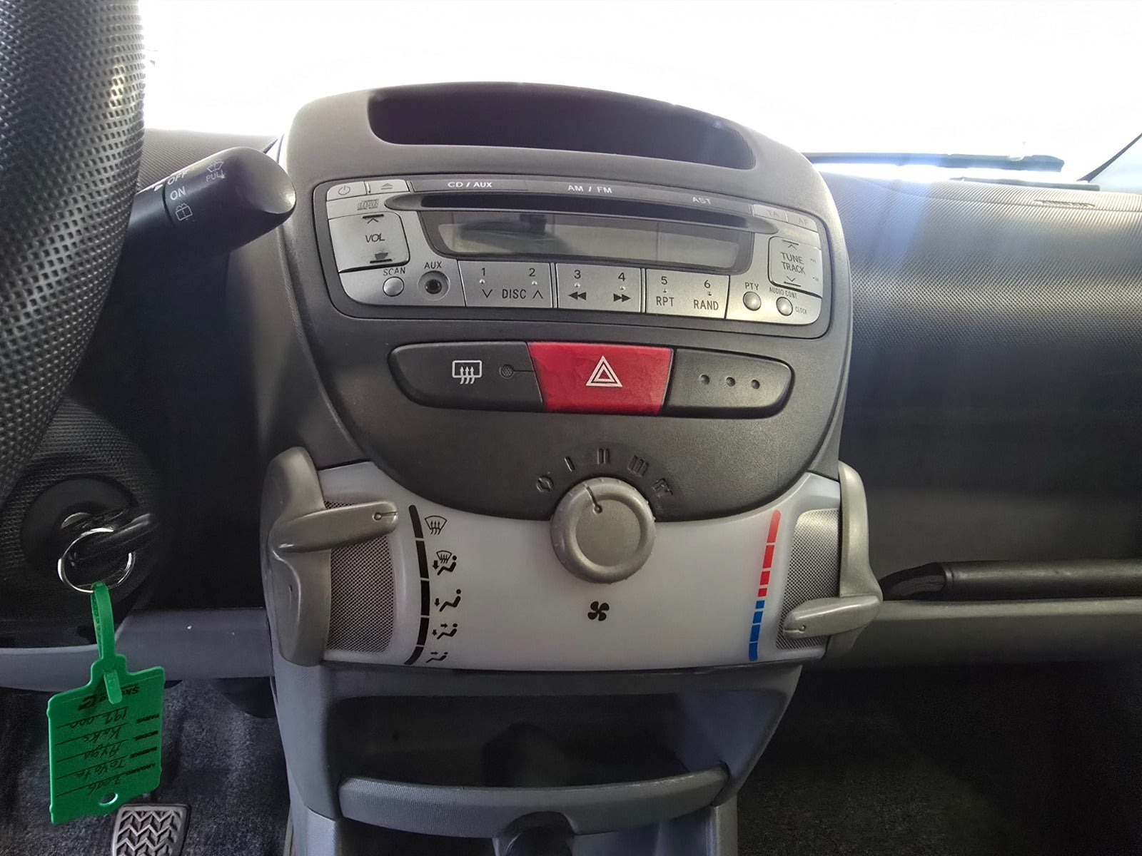 Sort Toyota Aygo fra 2008