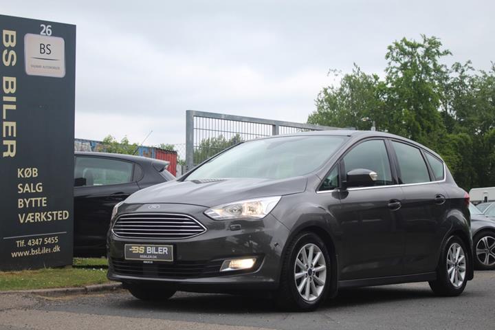 Grå Ford C-MAX fra 2015 set udefra