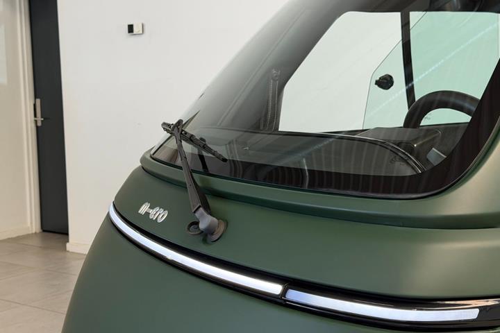 Grøn Micro Microlino fra 2025