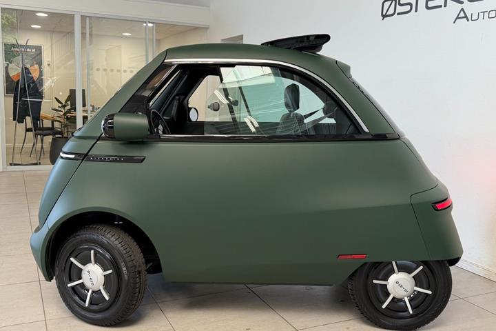 Grøn Micro Microlino fra 2025