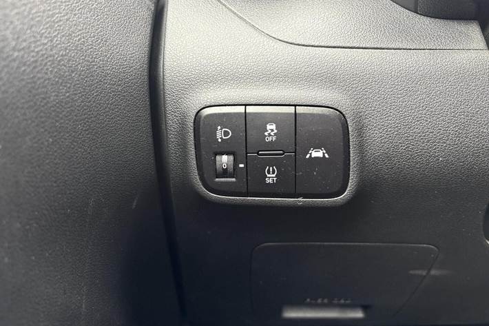 Hvid Hyundai i10 fra 2020