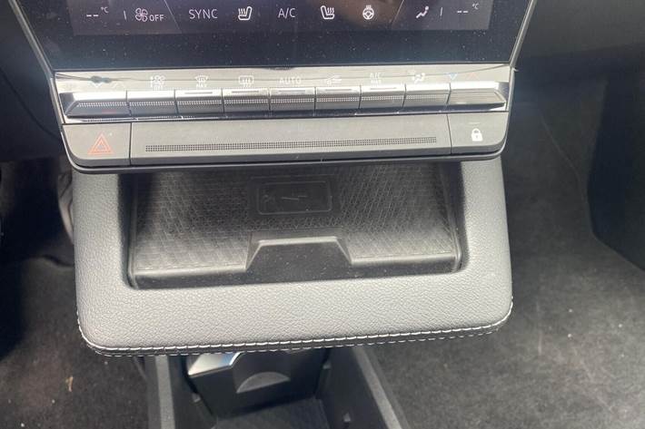 Hvid Renault Megane E-Tech fra 2022