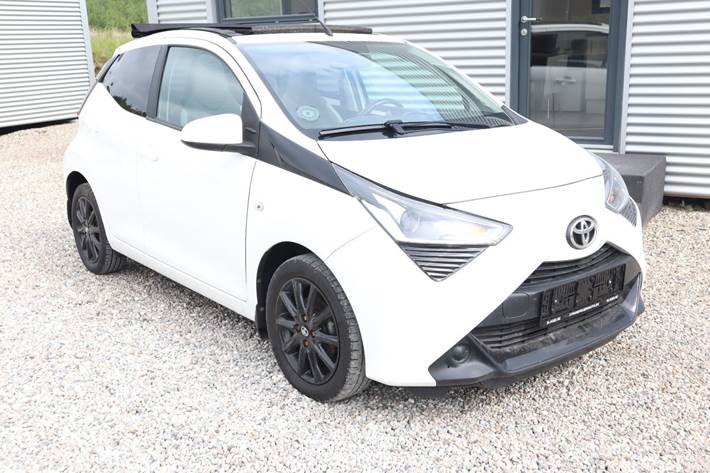 Hvid Toyota Aygo fra 2019