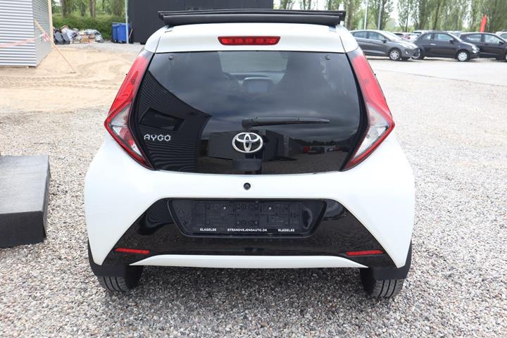 Hvid Toyota Aygo fra 2019