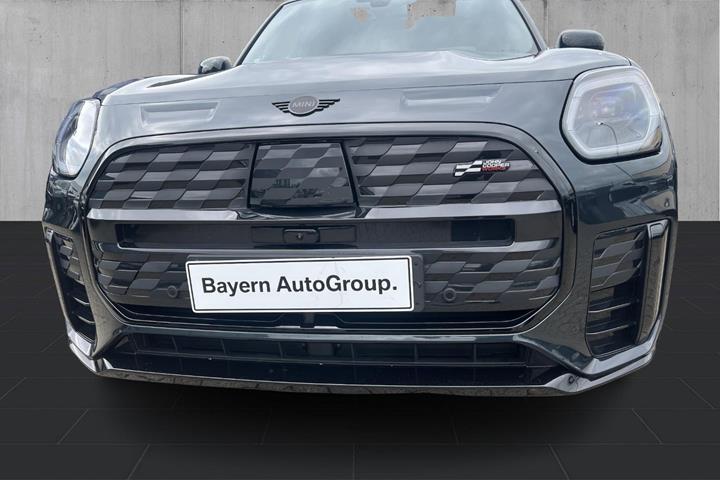 Grå Mini Countryman SE fra 2025